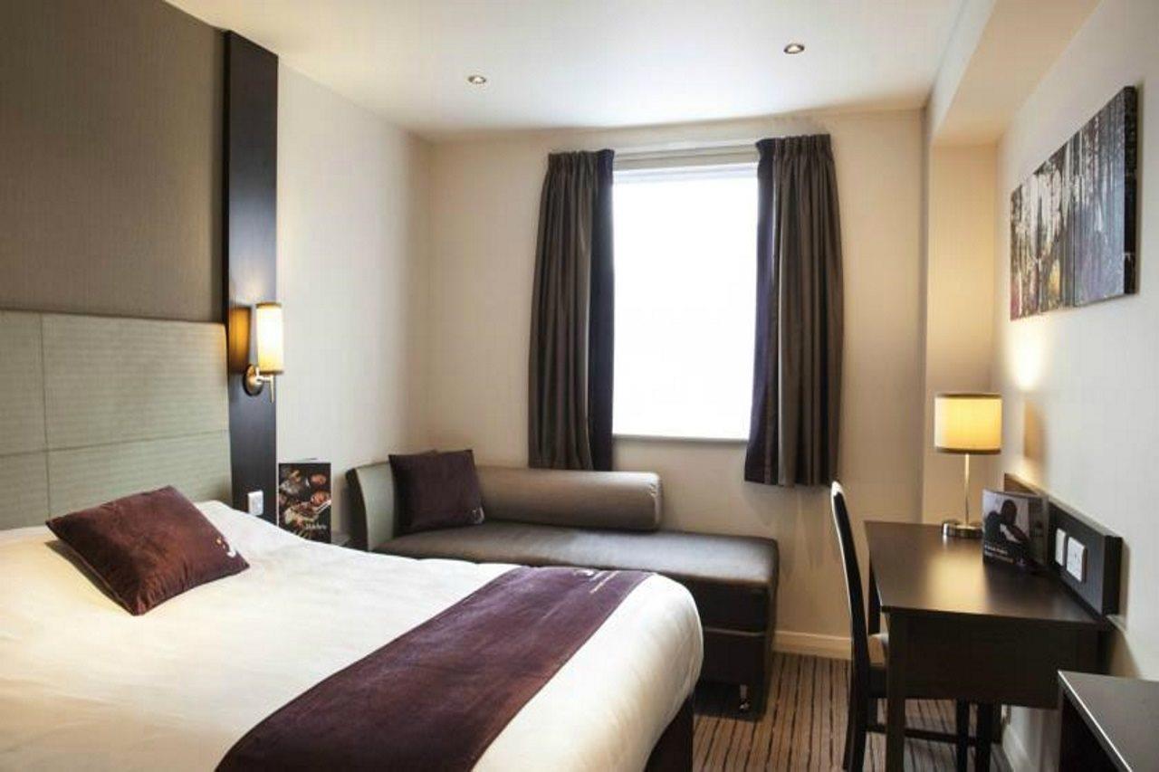 Premier Inn Winchester Eksteriør billede