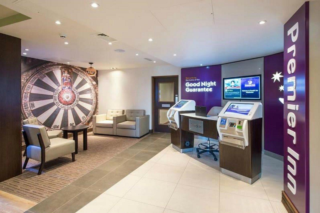 Premier Inn Winchester Eksteriør billede